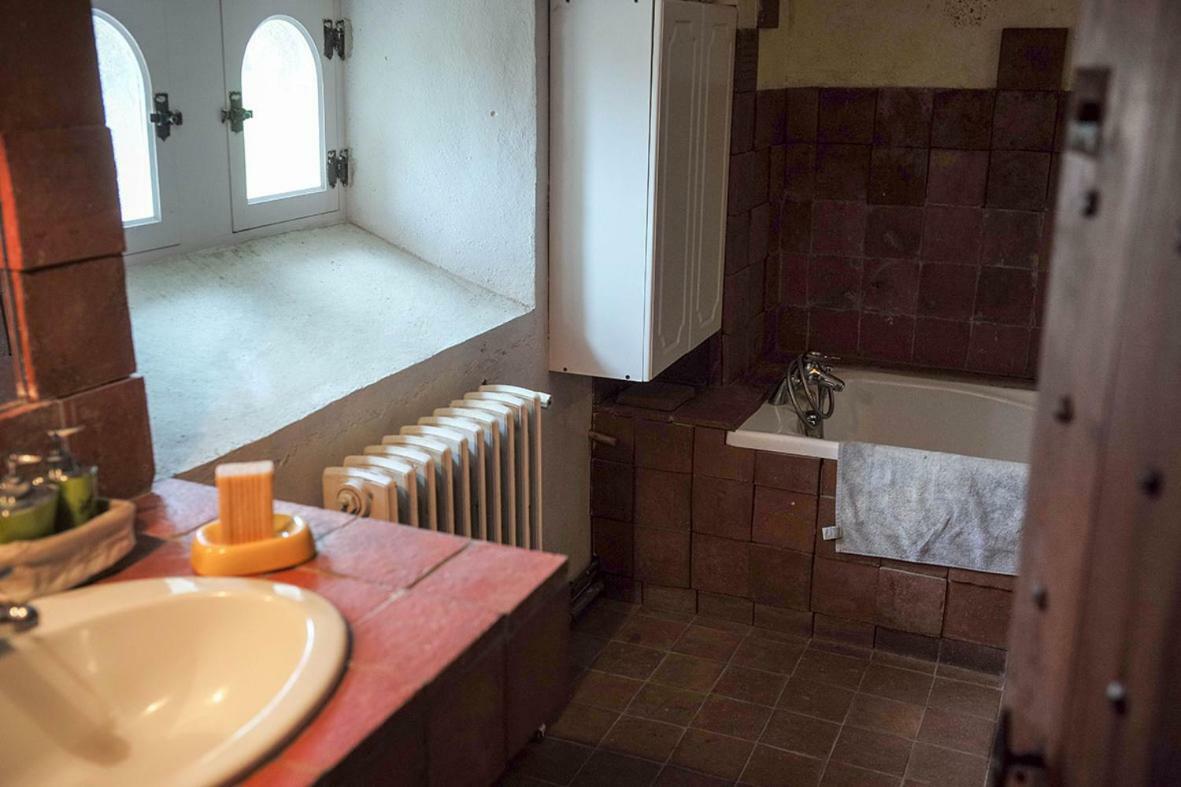 Logis De La Robliniere Bed & Breakfast Landevieille Exterior photo